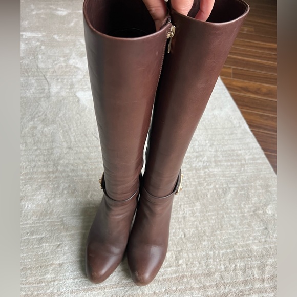 Gorgeous COACH boots - Picture 4 of 6